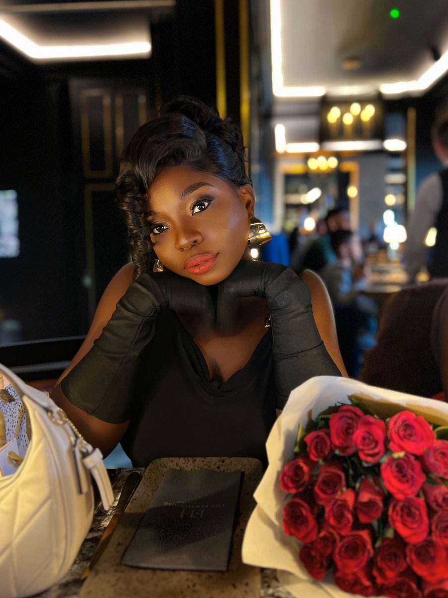 Jaypaulmrflamez's tweet photo. The world doesn’t know how lucky I am… but today, they get to meet the reason. 
Happy Birthday to the heart of my peace, the soul of my joy, my forever.🌹❤️ https://t.co/lJG2cnPF57