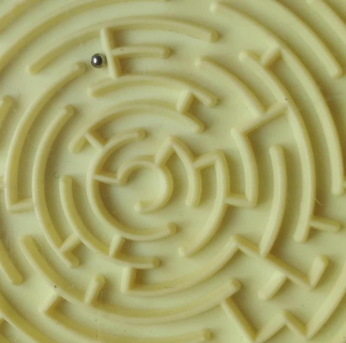VintageSoviet's tweet photo. #Vintage #Labyrinth #Maze #Game - #Classic Tilt and #Navigate #Puzzle #Soviet #vintage #LabyrinthGame 

https://t.co/d6iIrqGSsi https://t.co/0UGsxNAQH8