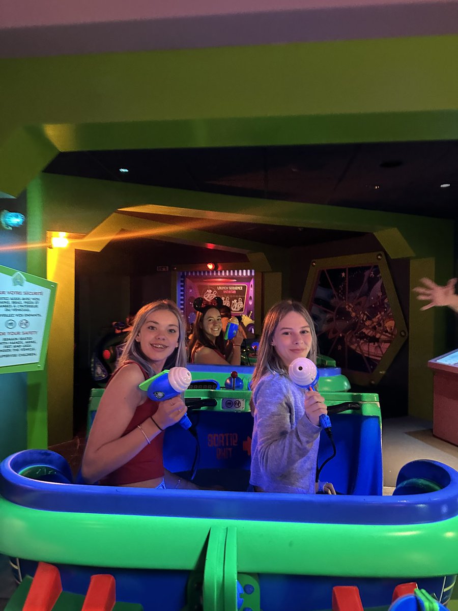 Eltham College Netball tweet media