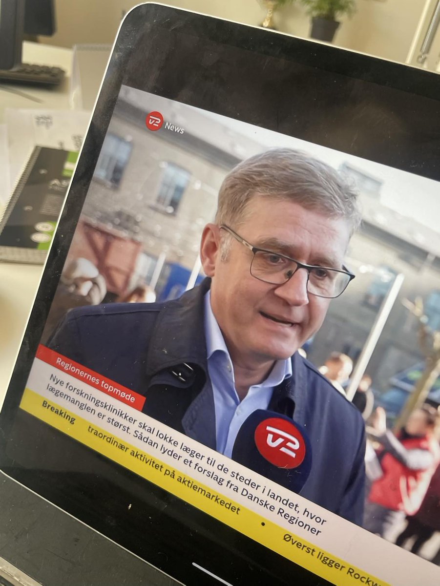 PLO (@plolaeger) on Twitter photo Flere gode forslag fra <a href="/regionerne/">Danske Regioner</a> om rekruttering og fastholdelse i almen praksis. Vi er enige i målet: Alle - uanset postnummer - skal have deres egen, faste læge, og vi ser frem til fortsat godt samarbejde om mange af tiltagene. #sundpol #dkpol Flere gode forslag fra <a href="/regionerne/">Danske Regioner</a> om rekruttering og fastholdelse i almen praksis. Vi er enige i målet: Alle - uanset postnummer - skal have deres egen, faste læge, og vi ser frem til fortsat godt samarbejde om mange af tiltagene. #sundpol #dkpol