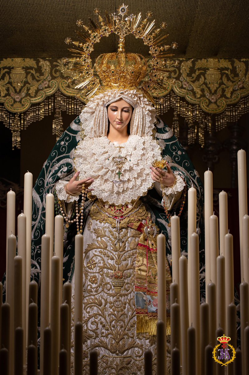 pollinicamalaga's tweet photo. María Santísima del Amparo se encuentra expuesta en su trono procesional para la mañana del Domingo de Ramos.

📸 @j16photos 

#CofradíasMLG #SoyPollinico https://t.co/LXPitWsIbN