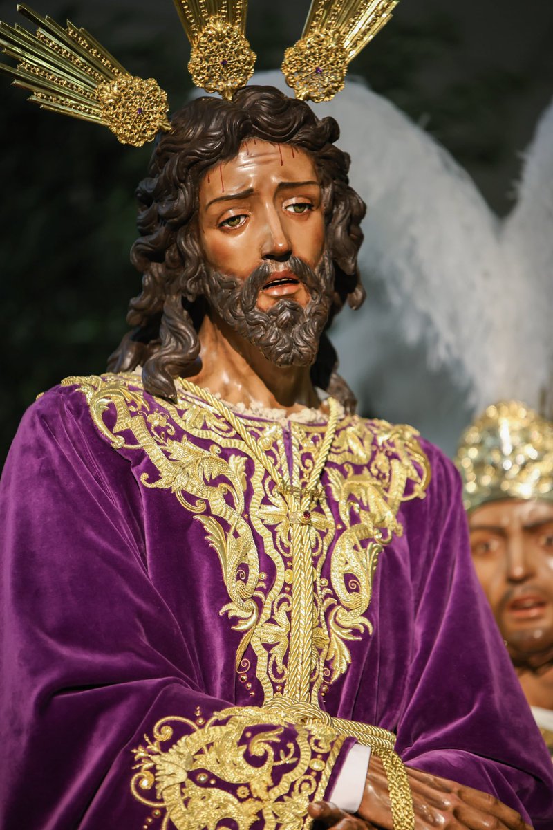 HdadPinoMontano's tweet photo. Nuestro Padre Jesús de Nazaret ya se encuentra en su paso preparado para este Viernes del Dolores. https://t.co/dTo7Ob88Bw