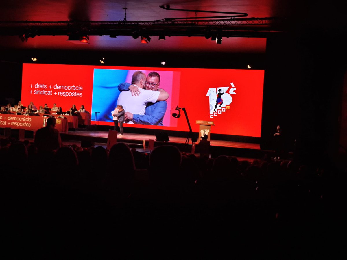CCOOLleida's tweet photo. 📢Pere Sánchez, secr. gral. d CCOO d Lleida, va intervenir, en representació dl nostre territori, al 13è Congrés d CCOO d Catalunya. Va posar l’èmfasi en: necessitat d’incorporar nous afiliats/ades i representants d CCOO i fer d la formació sindical el pal d paller dl sindicat. https://t.co/VrM34NWVqd