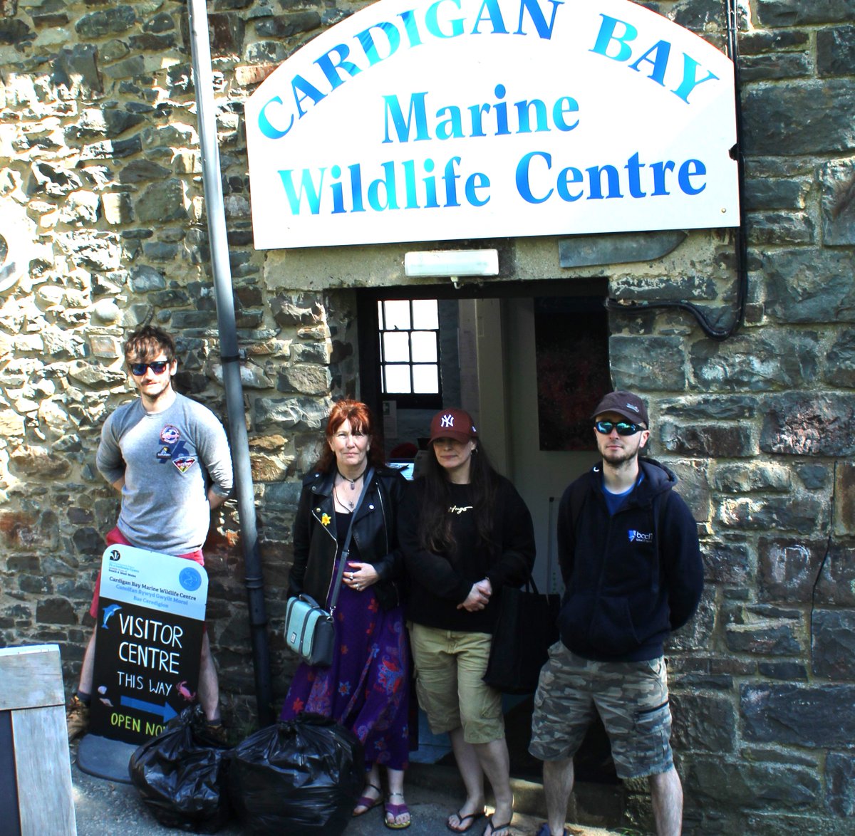 BCCIT's tweet image. Sunday April 6th marked the end of the Great British Spring Clean, and our team walked from Cei Bach to New Quay collecting litter on the way. We were blessed with incredible sunshine and had a blast. There&apos;ll be more to follow later this month! #greatbritishspringclean