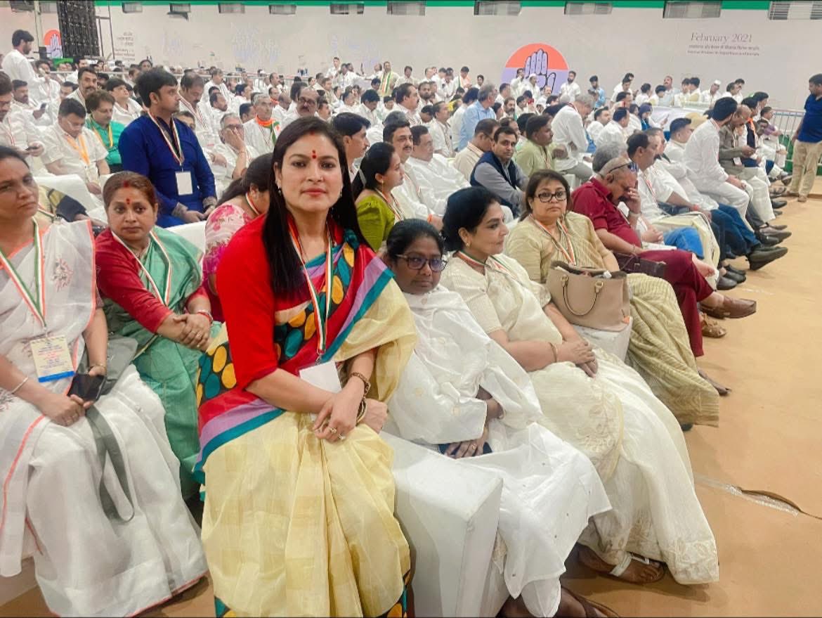 SangeetaGarg_'s tweet photo. #9thApril
भारतीय राष्ट्रीय कांग्रेस का राष्ट्रीय अधिवेशन अहमदाबाद गुजरात में हुआ।
#SangeetaGargInc #SGInc
@kharge @RahulGandhi @priyankagandhi @kcvenugopalmp @Sukhjinder_INC @SachinPilot @Barmer_Harish @JitendraSAlwar @LambaAlka @PunamPaswanINC @Kumari_Selja @MahilaCongress https://t.co/Wemph4bxqZ