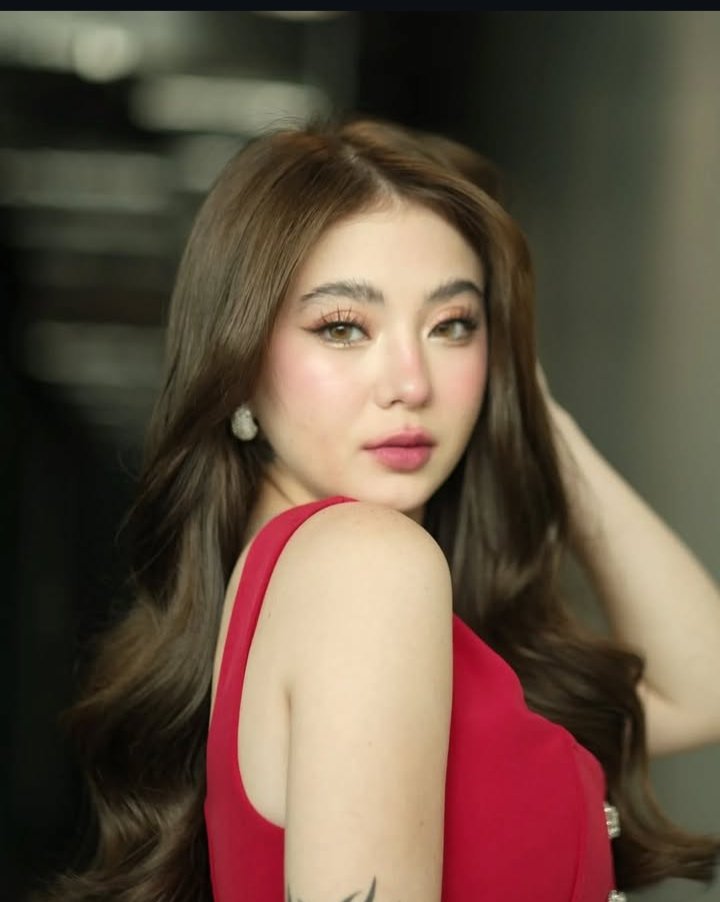 _lhyn09's tweet photo. Congratulations little fyangi

FYANG BENCH BILLBOARD https://t.co/Ut7kox9WtZ