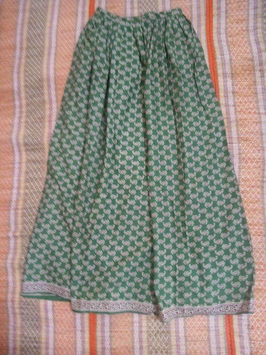 Meesew1's tweet photo. #longskirt https://t.co/6CnKFomvzv