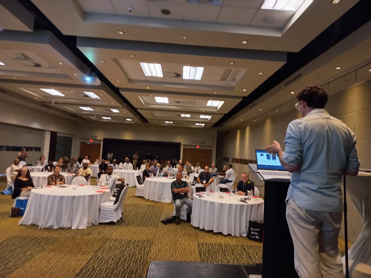 We're live in Nelspruit! 🏛️ Engaging with top industry experts and earning those valuable CPD points. Let’s make today memorable!

#DASCPD #NelspruitEvents #DesignInnovation