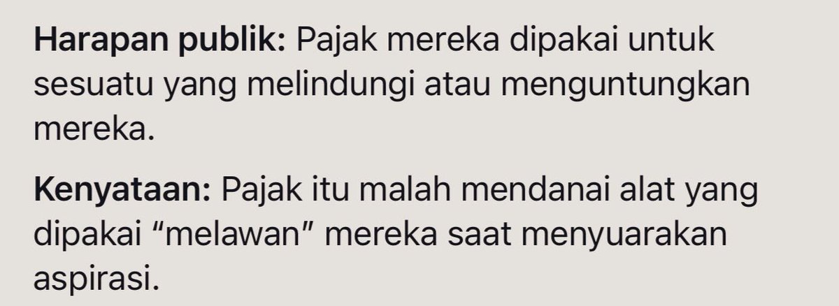 manedato's tweet photo. @antikorupsi @barengwarga @YLBHI peralatan dibeli dari pajak publik, publik demo, aparat gunain peralatan tsb utk bubarin  pendemo (didorong, dipukul, ditendang, dilempar gas air mata).. 🤔 https://t.co/0fwFPNgjKG
