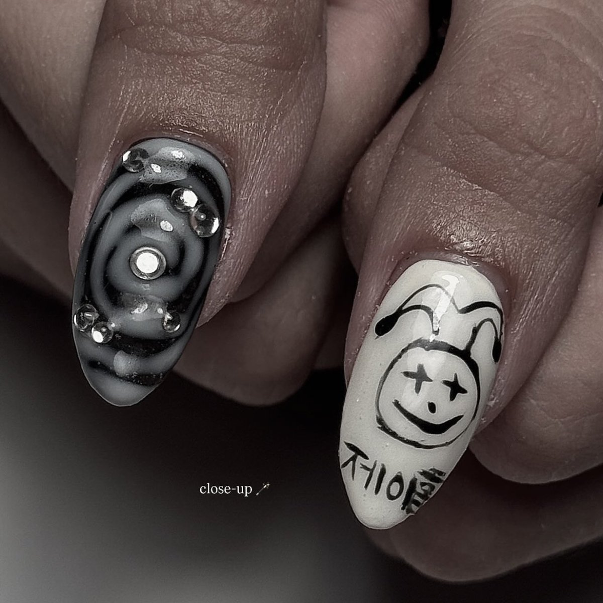 HOBI NAILS ARE READYYYYY ★