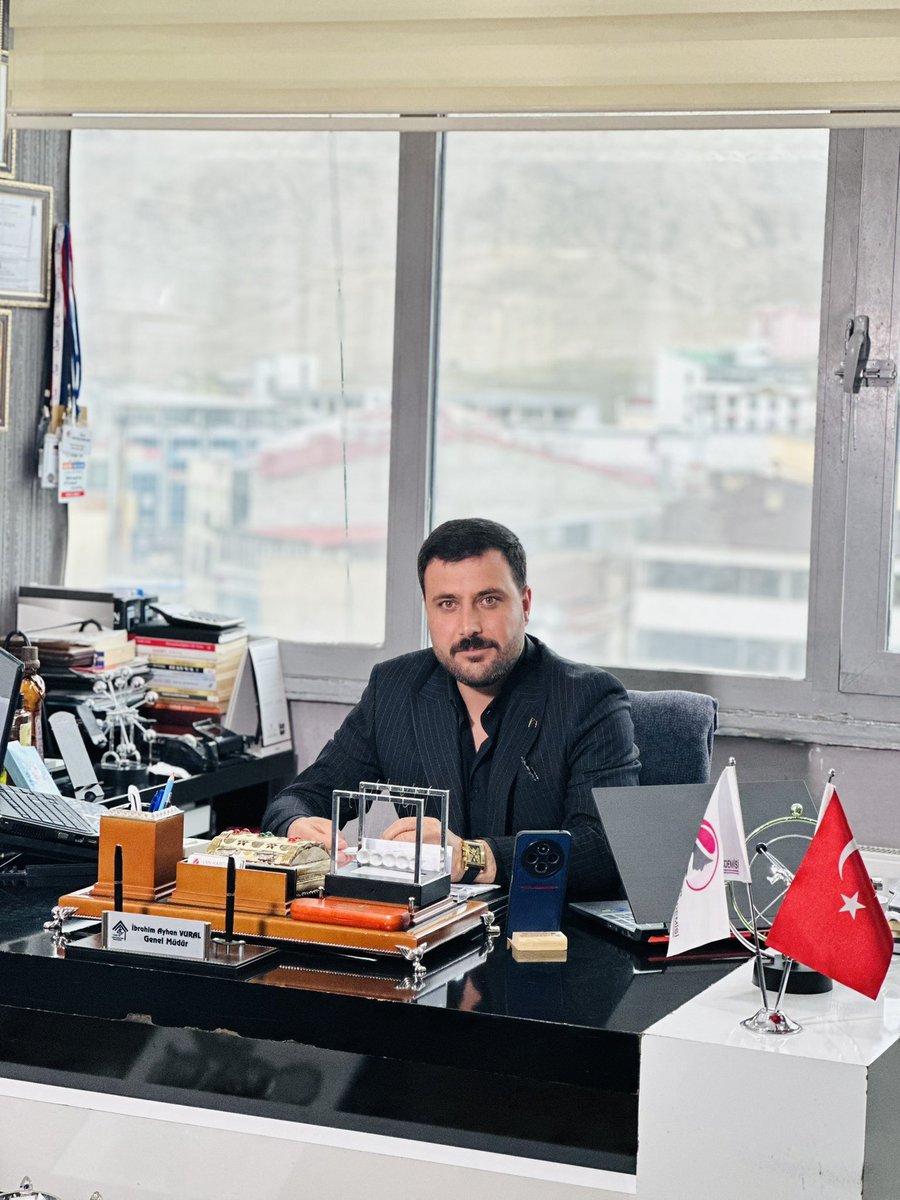 İşimizin başındayız Allah herkesin işini gücünü rast getirsin #vankariyergüzellikeğitimakademisi #vankariyergüzellikeğitimakademi