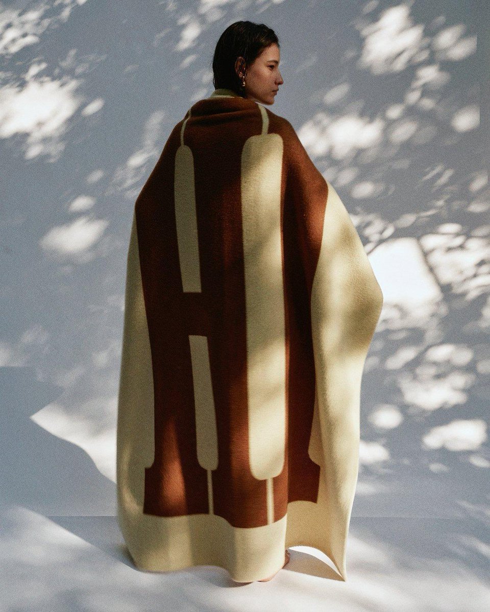 フィービー ファイロ（PHOEBE PHILO）」が、2025年サマーコレクション