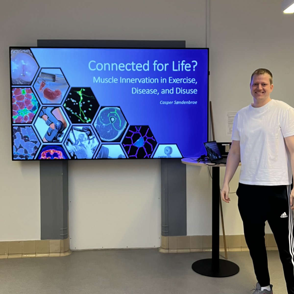 Institute of Sports Medicine Copenhagen (@ismcopenhagen) on Twitter photo This morning’s department meeting is presented by Dr <a href="/Soendenbroe/">Casper Søndenbroe</a>. A dynamic update of the work he’s done so far on his <a href="/lundbeckfonden/">Lundbeckfonden</a> Postdoc research grant! 🤩
Check the thread out for details. This morning’s department meeting is presented by Dr <a href="/Soendenbroe/">Casper Søndenbroe</a>. A dynamic update of the work he’s done so far on his <a href="/lundbeckfonden/">Lundbeckfonden</a> Postdoc research grant! 🤩
Check the thread out for details.