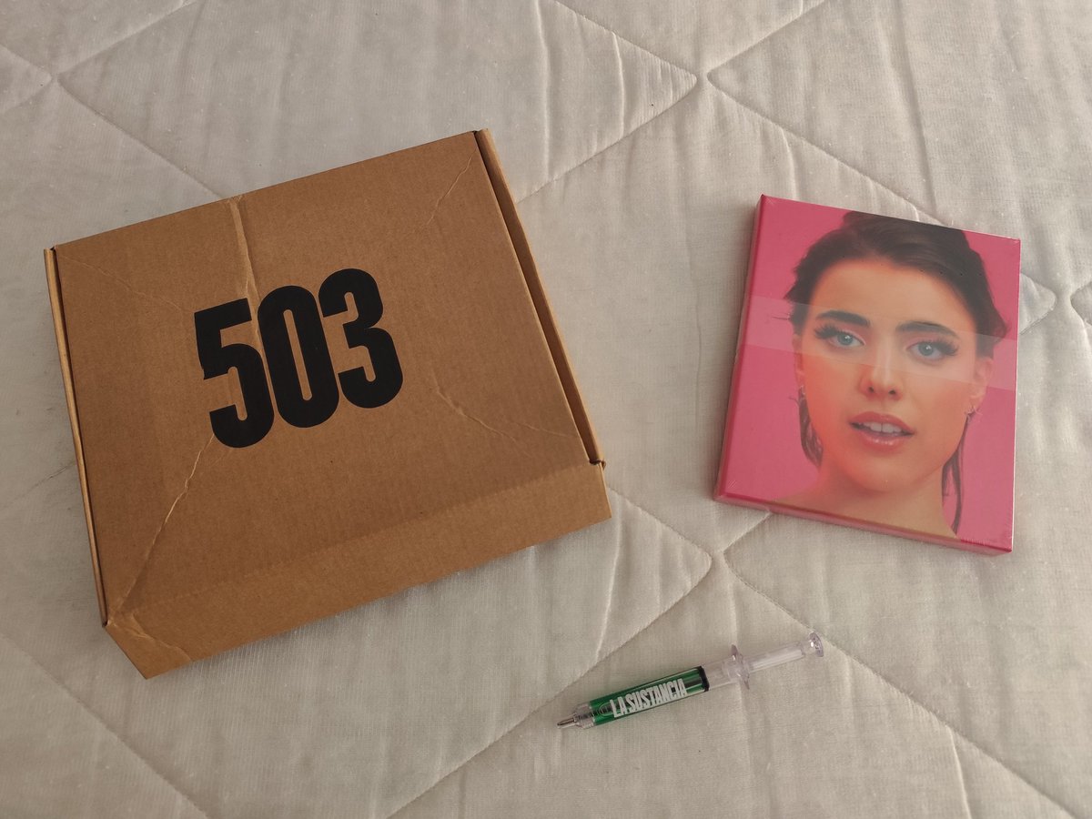 Recibida la edición de Sue. Detalles que son un plus. Por cosas como esta, soy coleccionista. Gracias <a href="/ElasticaFilms/">elasticafilms</a> <a href="/mubis_es/">mubis.es</a> <a href="/FilmsAmaray/">Amaray Films</a>