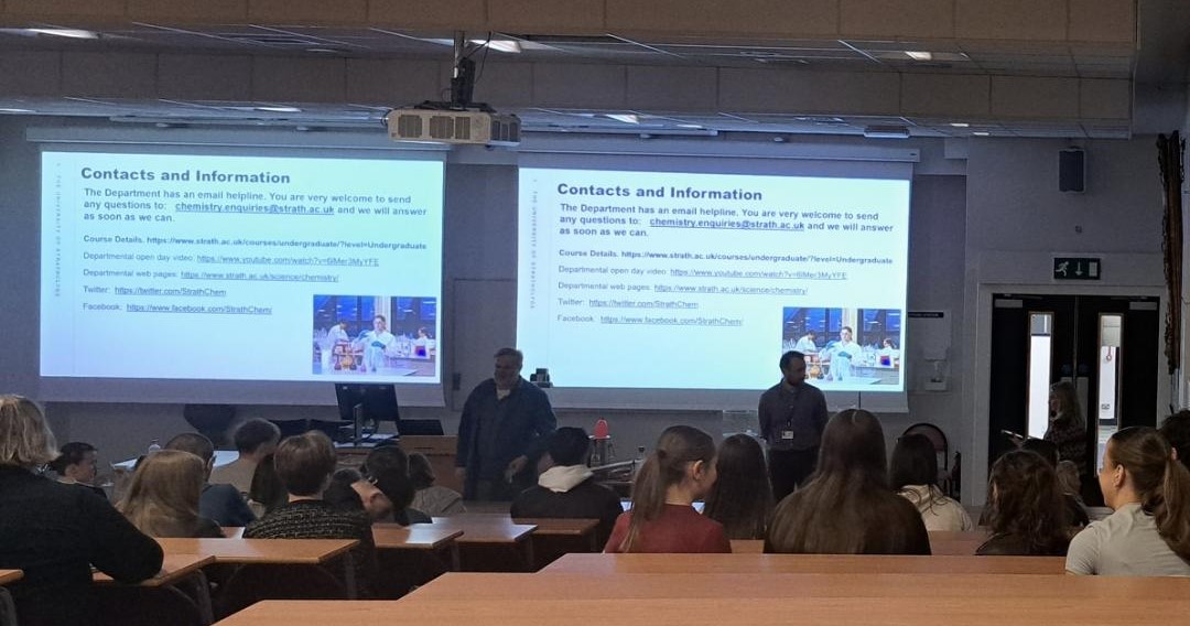 We welcomed many of our undergraduate degree offer holders into our Department yesterday. They were wowed by a 'Whiz-Bang' show, heard about our amazing Department, and got the chance to speak to our students and staff. #StrathChem #UniversityLife #FutureStudents #OfferHolderDay