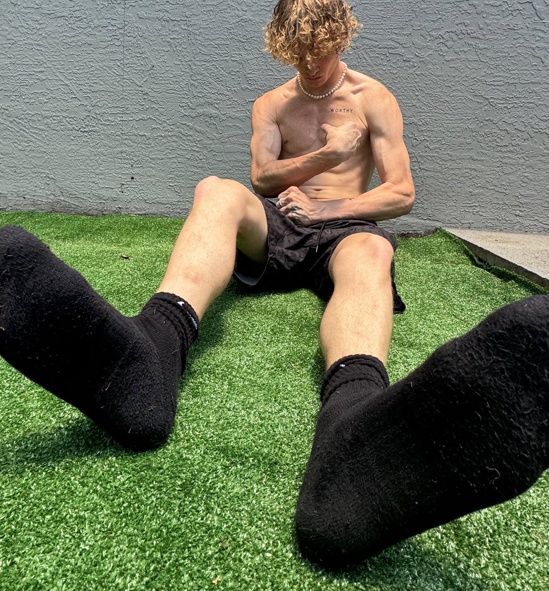 The Best Sock Masters 44k tweet media