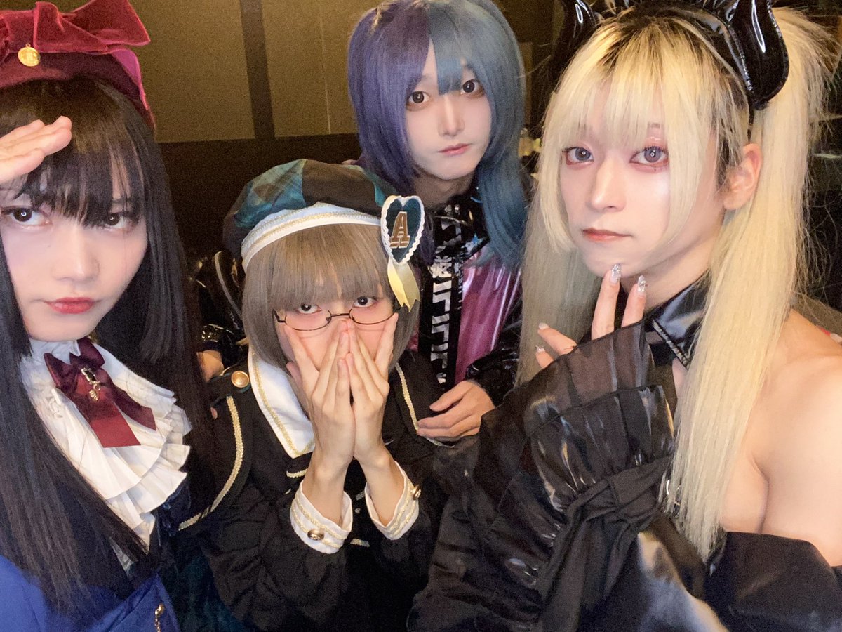 本日もまほうにかけられて
オープンしました♪

りん
かりん
みずき
きょうか
はるか 19:30~

でお待ちしております！

#コンカフェ　#池袋　#女装