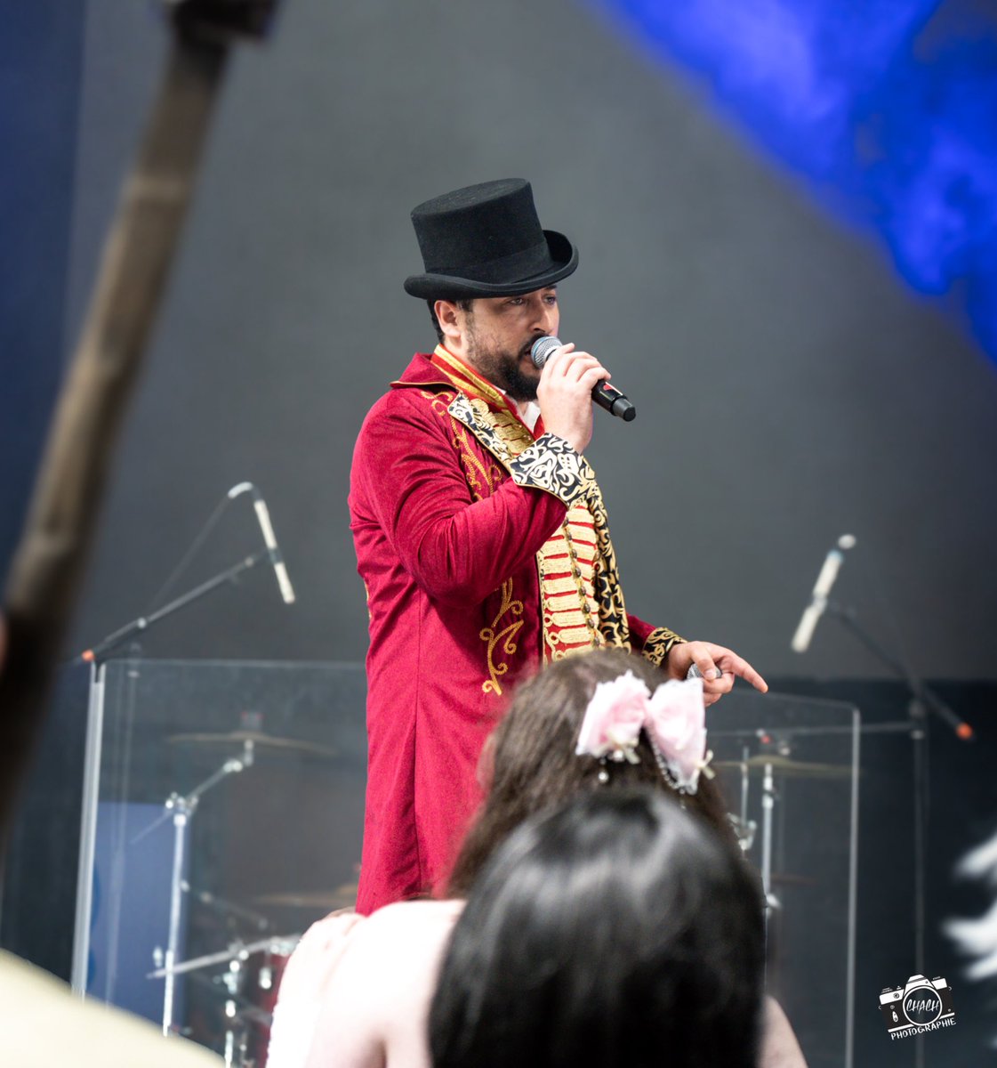 Raphael_rchd's tweet photo. La Roche sur Foron, je serai là ce week-end ça va être dingue.
Avec Dominique vallée Arthur, pestel, Starrysky, Enrike le chanteur de Goldorak.
dès samedi matin 10h30 pour toute la tout le week-end  #geek #conventions #presentateur #concerc https://t.co/uBdjpgla4u