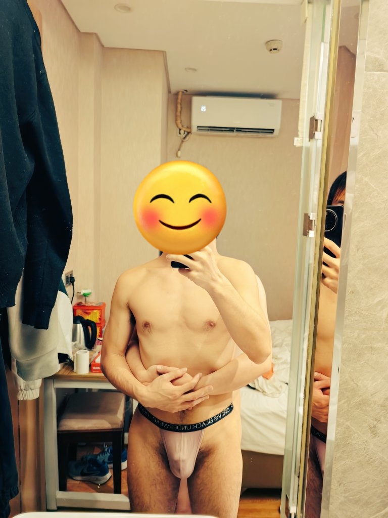 PhilosophyboyCC's tweet photo. #男體 認識四年了！🌚 https://t.co/UKQaYzAJlE