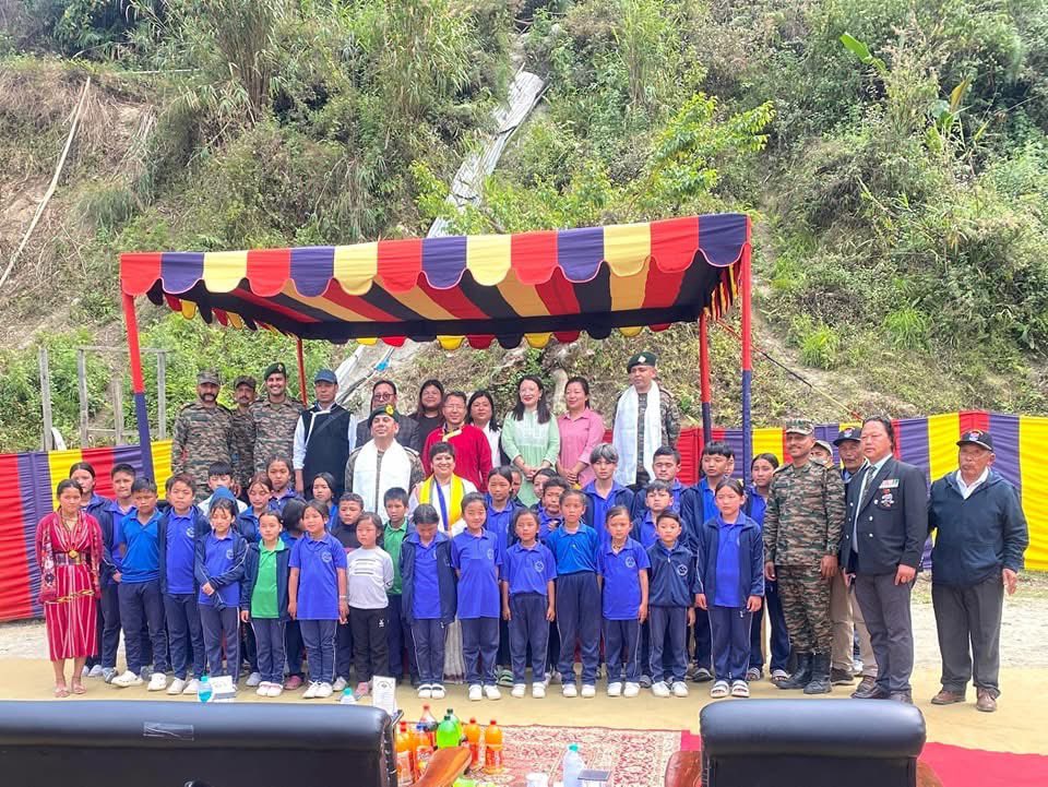 DBomdila's tweet photo. Under #OperationSadbhavna, the Indian Army inaugurated a Computer Lab-cum-Library at Netaji Subhash Chandra Bose Avasiya Bal Vidyalaya, Ankaling (West Kameng). A step forward in empowering local students through digital learning and education. #IndianArmy #ArunachalPradesh https://t.co/LEbkrPHZ8p