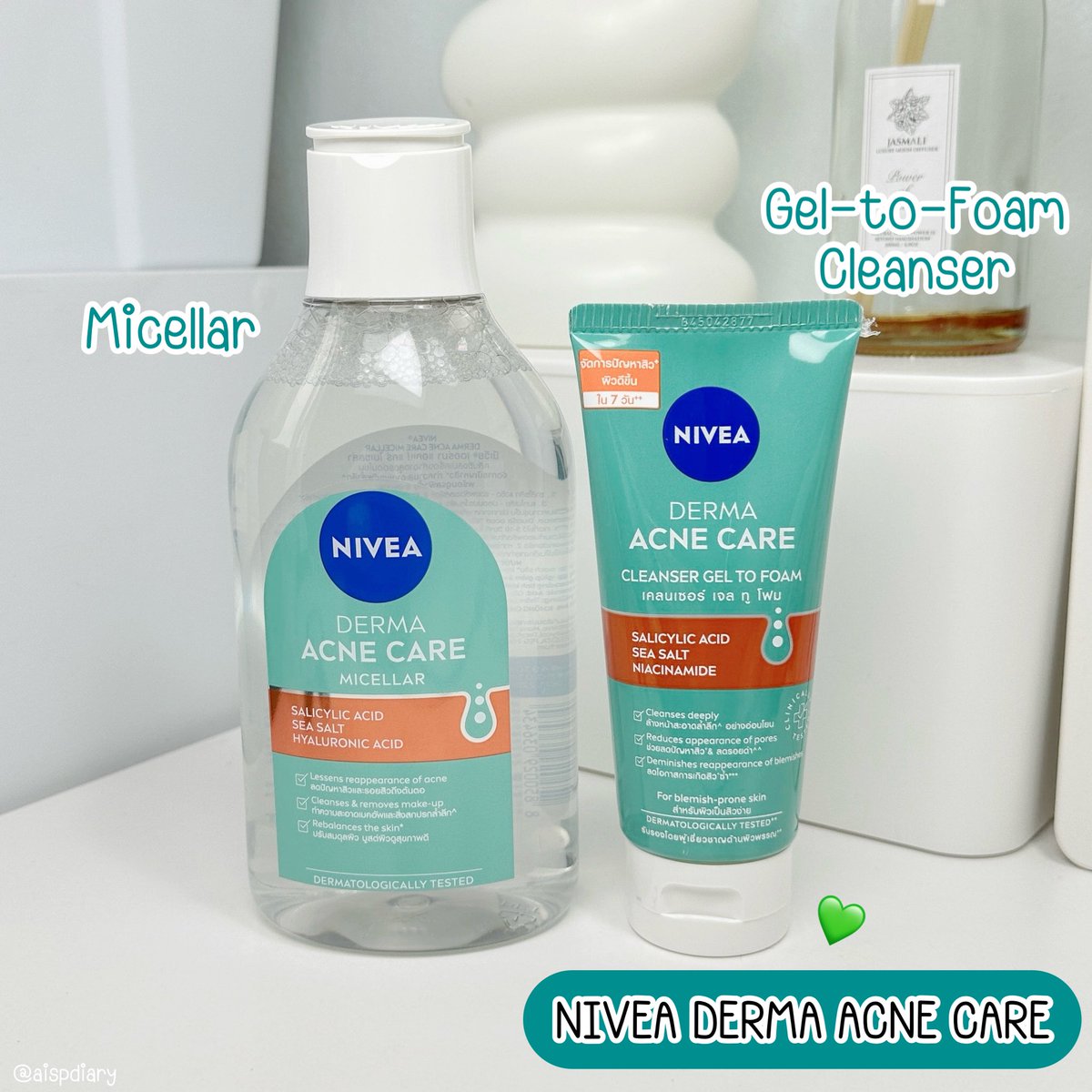 aispdiary's tweet photo. ไว้ใจ NIVEA มาตลอด ไลน์สิวนี้ก็ให้ NIVEA Derma Acne Care ดูแล💚 เราใช้ทั้ง Micellar + Gel-to-Foam Cleanser คู่กันเป็น double cleansing เลยย หน้าสะอาด ปิดสวิตช์วงจรสิว ให้ผิวมูฟออนใน 7 วัน เค้าจะช่วยผลัดเซลล์ผิว ลดการอักเสบ พวกรอยสิว รอยดำก็ช่วย ผิวดีขึ้นเยอะะ ใช้แล้วไม่แสบ ไม่ระคายเคือง ผิวไม่แห้งด้วยย ชอบมาก ราคาดีมากด้วย ไปตำาา #NIVEADermaAcneCare #ปิดสวิตช์วงจรสิวให้ผิวมูฟออนใน7วัน #ใช้จริงรีวิวจริง #ใช้ดีบอกต่อ