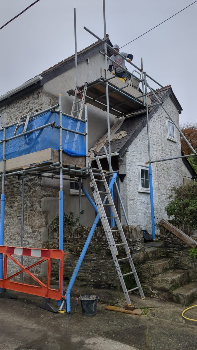 CLBuildServices's tweet image. Awkward access? We don&apos;t mind working at any height, angle or in any space!