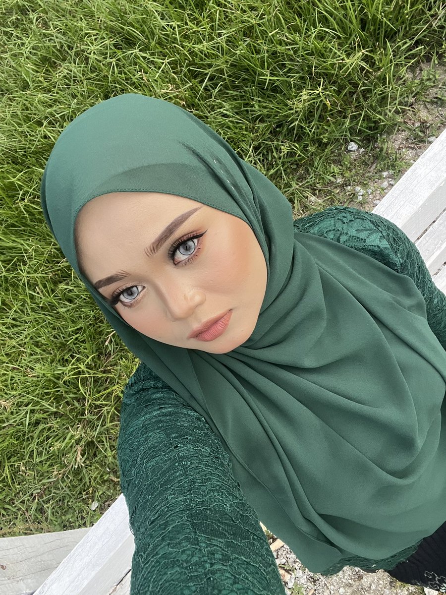 ellebiscutes's tweet photo. Full face makeup using maaez! Sukanya support brand local. https://t.co/Y1k4yihI5t