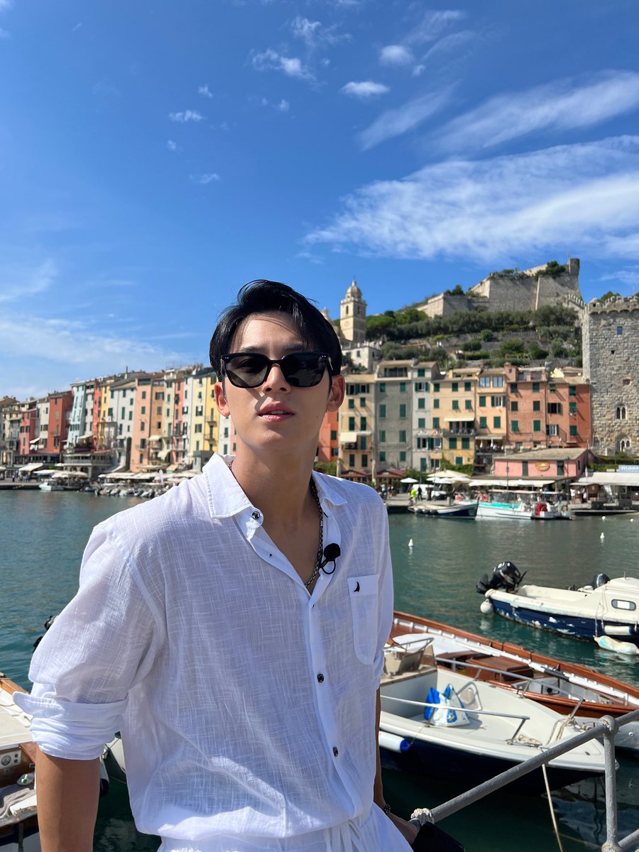 gyumse's tweet photo. another boyfriend material pics of mingyu just dropped! 🤭 https://t.co/lFfSyKIlXj