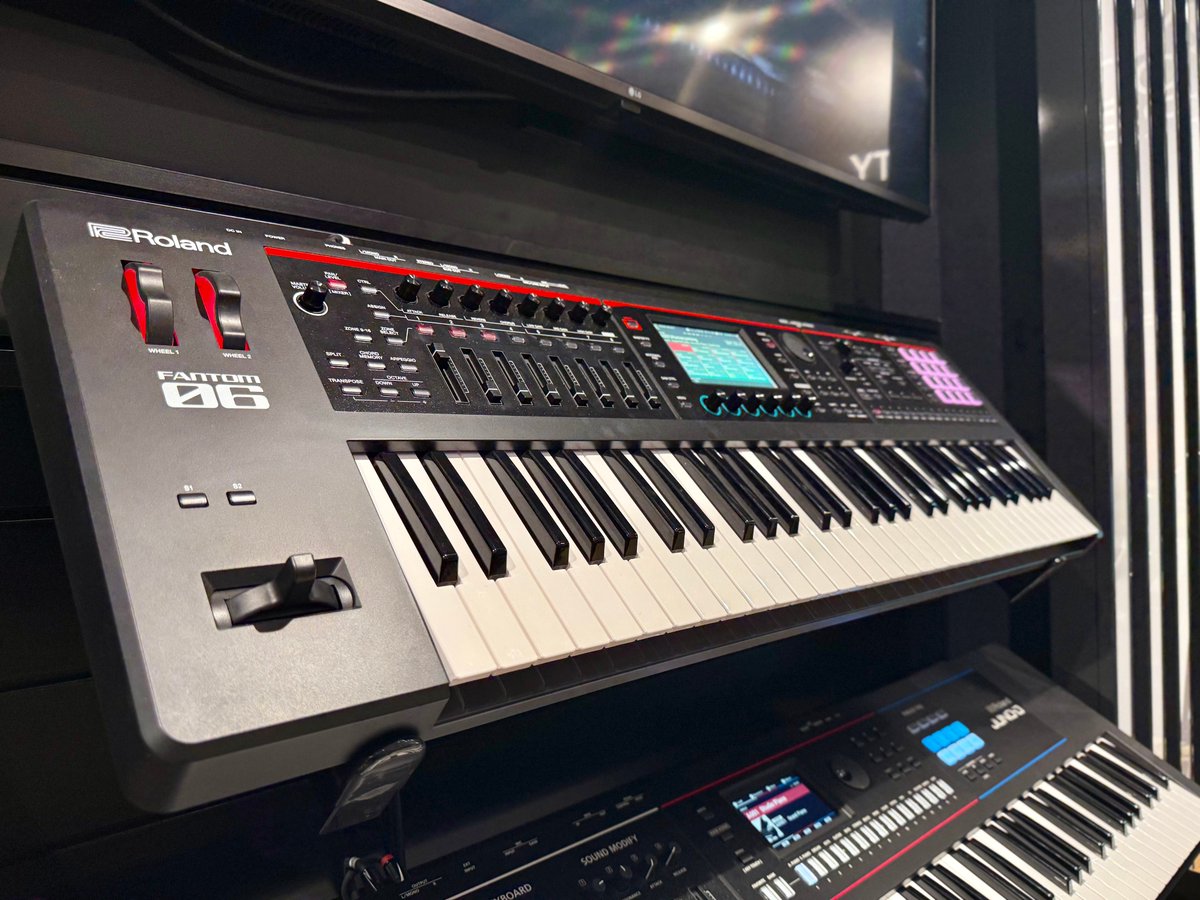 rolandstoretyo's tweet photo. 【#RSTいちおし】
はじめてのシンセサイザーに迷ったらこちら!
それぞれの魅力をまとめました💁
製品詳細はこちら!
【#JUNOD】
https://t.co/wUxeOg7Xy1
【#FANTOM0】
https://t.co/nlBlvB5KRw
#RolandStoreToyko #シンセサイザー https://t.co/y9lwEpRrw0
