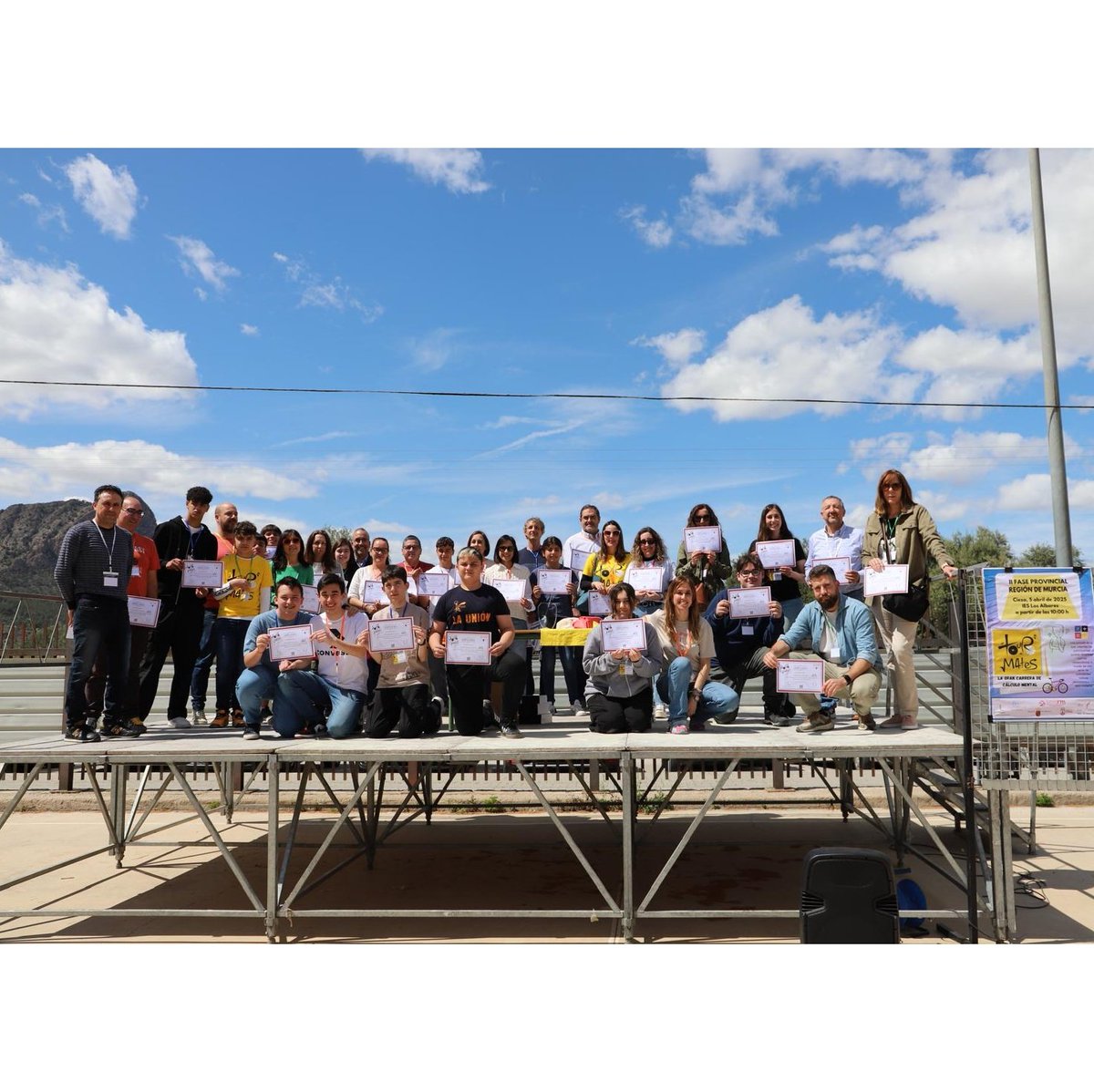 FASE PROVINCIAL MURCIA 

La semana pasada se celebró la fase provincial de Murcia en IES Los Albares (Cieza).

Nuestros compañeros nos han mandado fotos y video de ese día.

#elTourdeMates #cálculomental #calculandoqueesgerundio