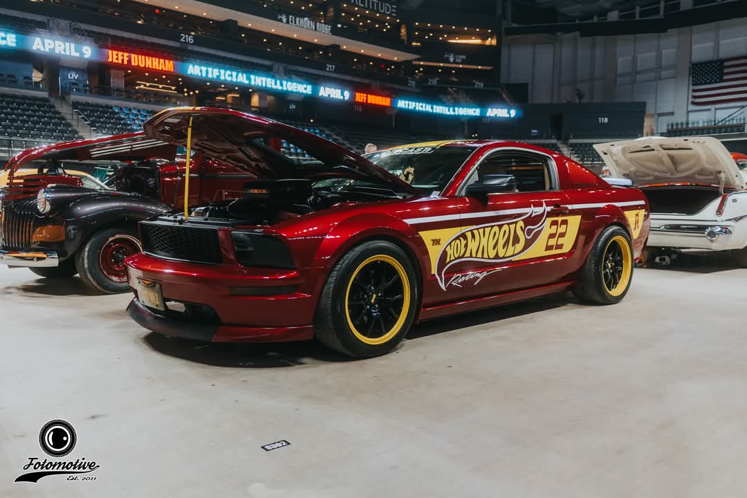 MUSTANG HUNTER DIECAST tweet media