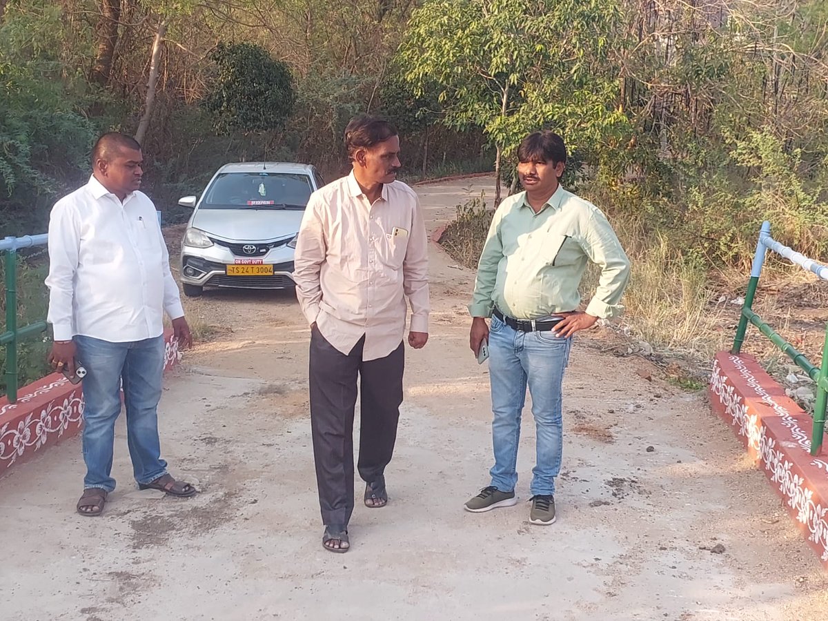 MC_GWMC's tweet photo. #Engineeringsection #GWMC inspected for commencing the drain works at #kakatiyaZoologicalPark 🏞️ .Focused on quality control ✅, eco-friendly design ♻️, and timely execution ⏱️. Striving for cleaner surroundings and resilient infrastructure!
@TelanganaCMO
@revanth_anumula
@mpponguleti
@Collector_HNK
@TeamKonda
@PrlsecyMAUD
@cdmatelangana
@Ashwiniwakade9
@IPRTelangana
#ZooPark #DrainageDevelopment #UrbanInfra #CivicResponsibility