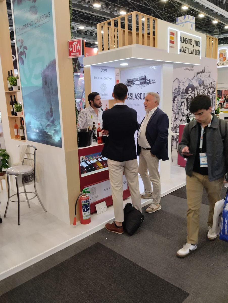 Abriendo caminos con nuestras bodegas CYATHO y TRASLASCUESTAS, esta vez en MX <a href="/Expo_ANTAD/">Expo ANTAD</a> <a href="/empresasjcyl/">Competitividad Empresarial JCyL</a> #viveexpoantad
#soyexpoantad