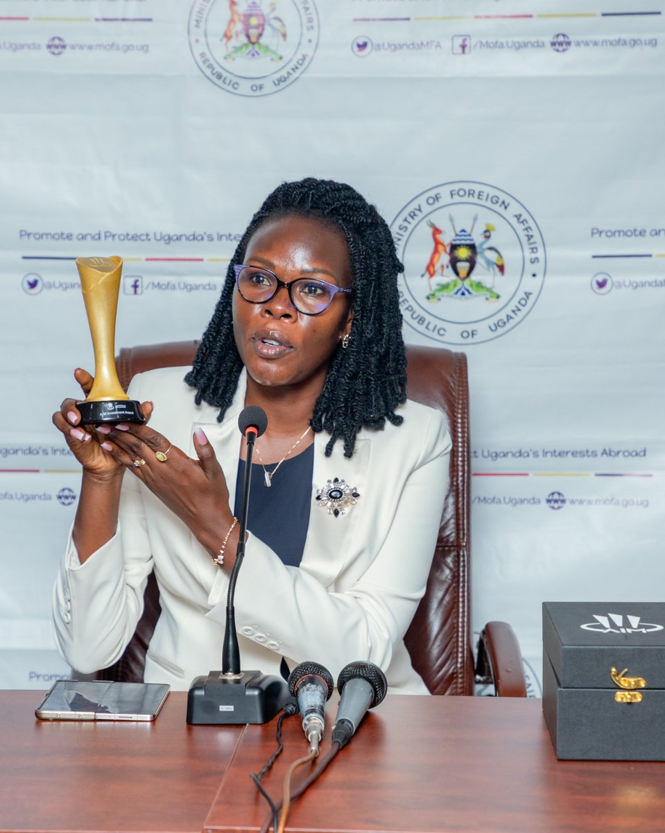 Breaking news; Uganda wins an award for 3rd time <a href="/AIM_Congress/">AIM Congress</a> as the best investment destination in EAC region,I congratulate <a href="/KagutaMuseveni/">Yoweri K Museveni</a> for the great policies on investment that has enabled us to win awards &amp; also attract FDI worth $ 3.304.50m, create jobs for our citizens