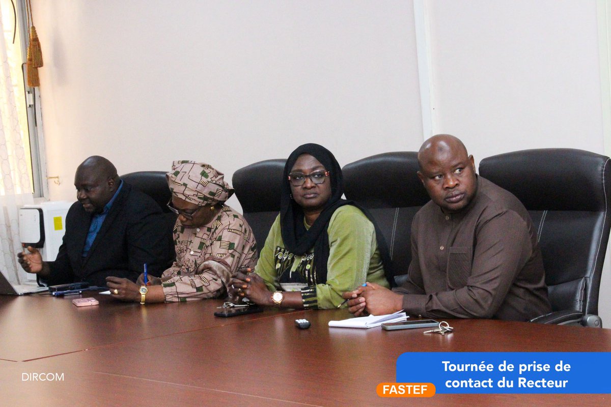 UCAD_Senegal's tweet photo. #PRISE_CONTACT🤝
#FASTEF, #ESEA, @esp_dakar et #FLSH ont tour à tour reçu @Prabkandji pour sa tournée prise de contact, après sa nomination à la tête de l’Université Cheikh Anta Diop de Dakar

Le Recteur a décliné sa feuille de route 
🔵Gouvernance axée sur une gestion inclusive et participative
🔵Réformes dans la pédagogie et la recherche 
🔵Diversification des axes de coopération

Une économie circulaire autour du plan #UCAD_AGROPOLE est une réponse pour la recherche de ressources financières additionnelles à côté de la vente d’expertise

Pr KANDJI entend s’appuyer sur la qualification de chaque membre de la communauté pour ajouter plus d’éclat au rayonnement de #UCAD

Adhésion notée chez les différents interlocuteurs qui ont à leur tour exposé quelques projets phares de leurs établissements

#ucad #kebetu #compublique #senegal #comdigitale #implication #echanges #initiative #recherche #enseignementsup