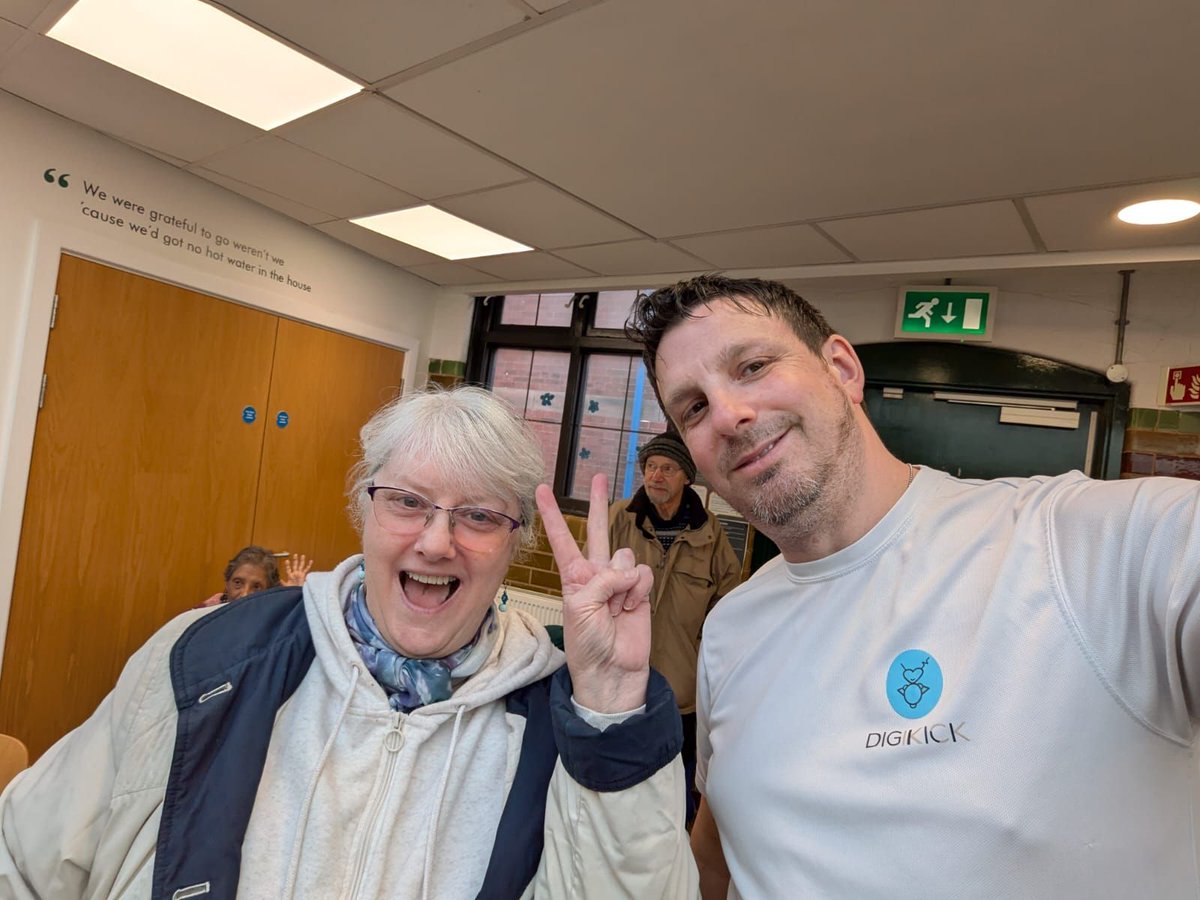 digi_kick's tweet image. Our Tea and T'internet Plus group delved into social media, focusing on safeguarding privacy in posts. We also examined both the hazards and perks of engaging on Facebook. #SocialMediaSafety #FacebookTips