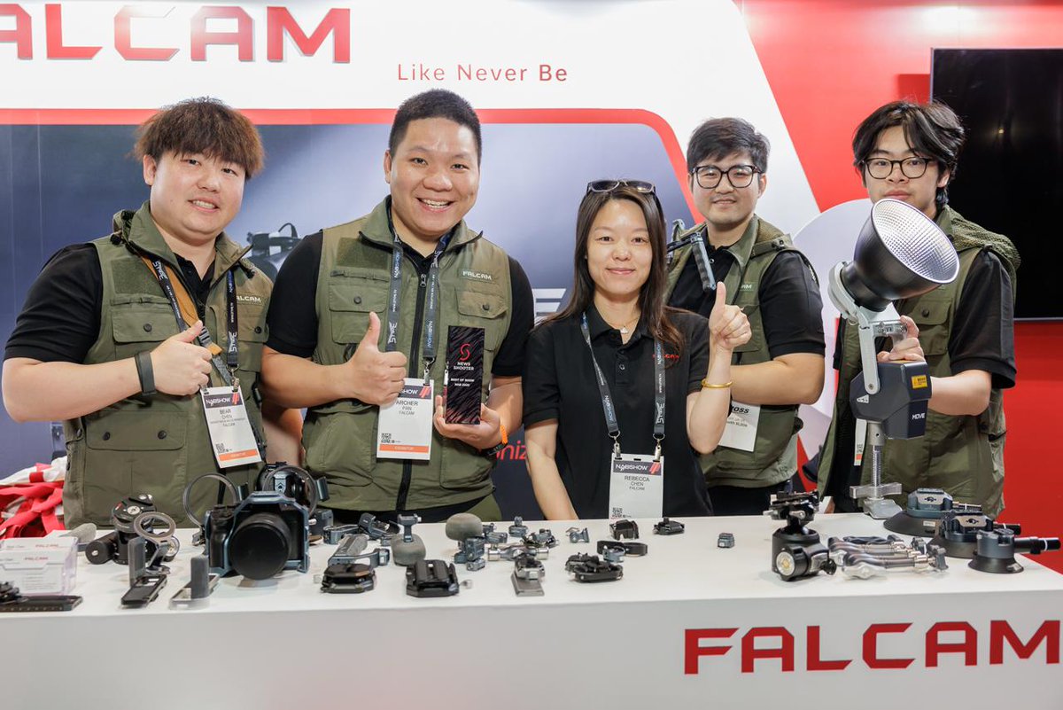 FALCAM_Official's tweet photo. We're honored to announce that Move LightGo has been selected as one of the Newsshooter NAB 2025 Best of Show Award Winners! A huge thank you to the judges, to Newsshooter, and most importantly, to our amazing community for inspiring us every day.
#FALCAM #LightGo #NABShow2025 https://t.co/EJcFGQleOZ