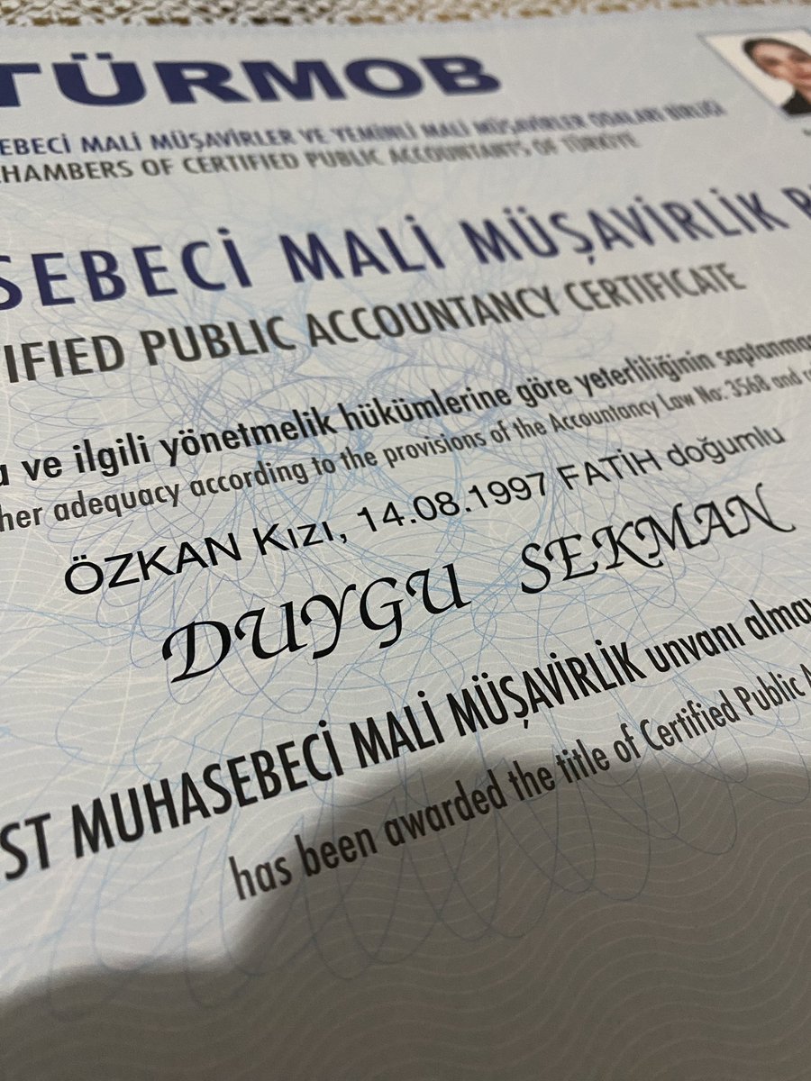 dyguskmn's tweet photo. Mali Müşavirlik Ruhsatımı birincilikle almak nasip oldu. Başta Babam olmak üzere desteğini esirgemeyen herkese çok teşekkür ederim. Kıymetli mesleğimizi bir ömür onur ile yapmak nasip olsun İnşallah. #smmm https://t.co/v7ZL7YDqpy