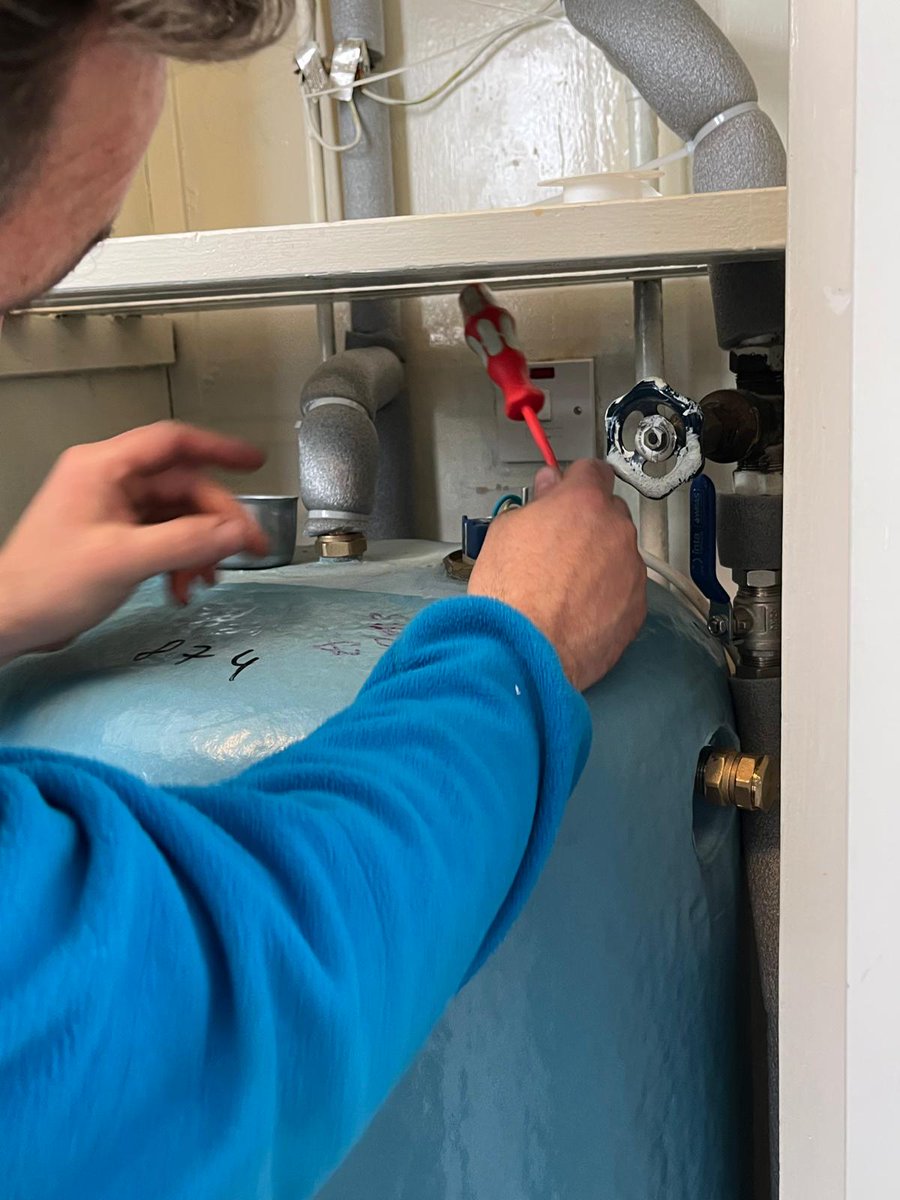 CharlieM_OBE's tweet photo. Hot Water Cylinder Installation? ✅Quick, clean, and done to perfection by the experts at WeFix London.
Whether it's a fresh install or an urgent replacement — we've got you covered.
📞 Call now: 0207 889 1111 🌐 Visit: https://t.co/UaShXfrVLY

#WeFixLondon #HotWaterExperts #TopQualityService #PlumbingPros #OnlyTheBest #CylinderInstallation #WeFixItFast