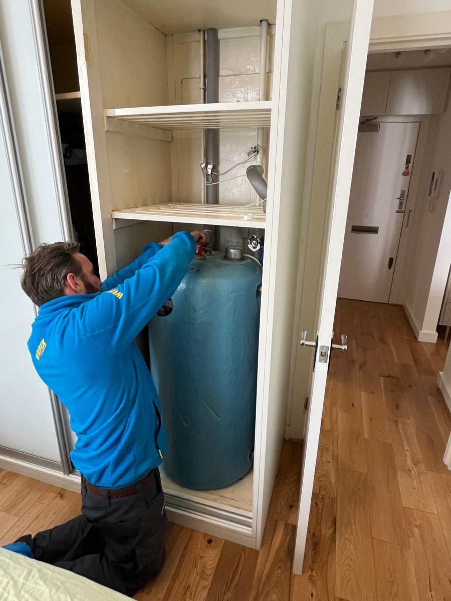 CharlieM_OBE's tweet photo. Hot Water Cylinder Installation? ✅Quick, clean, and done to perfection by the experts at WeFix London.
Whether it's a fresh install or an urgent replacement — we've got you covered.
📞 Call now: 0207 889 1111 🌐 Visit: https://t.co/UaShXfstBw

#WeFixLondon #HotWaterExperts #TopQualityService #PlumbingPros #OnlyTheBest #CylinderInstallation #WeFixItFast