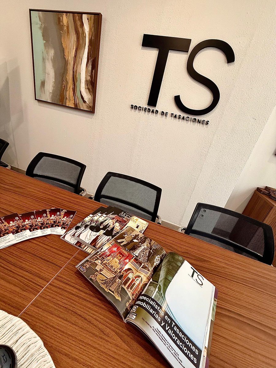 TASASUR's tweet photo. La Semana Santa se acerca y, como cada año, TasaSur participa en la Revista Cofradiera, que celebra su 19 aniversario. TasaSur, por su parte, conmemora 20 años en el sector este mes, manteniendo su compromiso con la tradición y la cultura local. https://t.co/3NeKmpmAxV