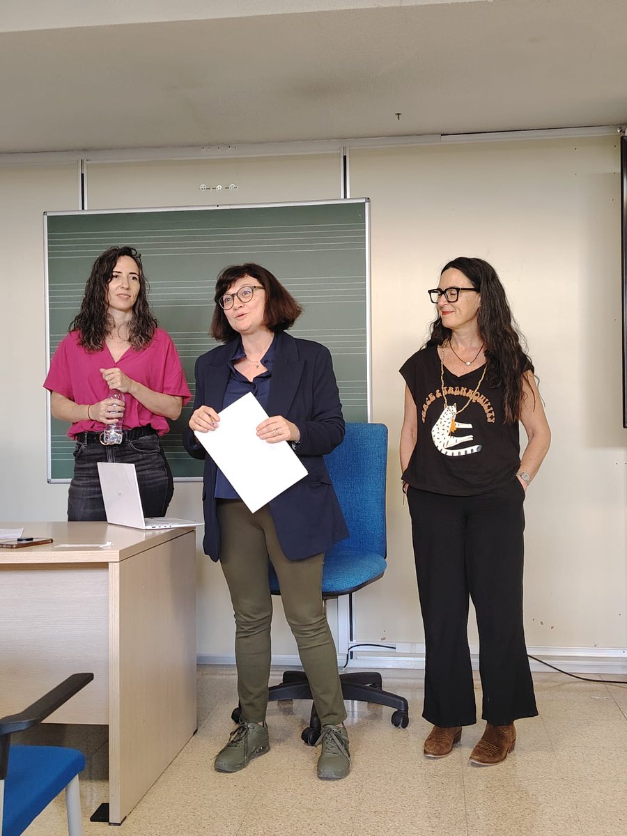 Presentan esta nueva edición del #LaboratoriodeideasCIBERSAM: 
➡️Analía Bortolozzi (CIBERSAM-CSIC)
➡️Rosa Ayesa (CIBERSAM-IDIVAL)
➡️Susana Carmona (CIBERSAM-Hospital Gregorio Marañón) 

#CIBERSAM #jornadas