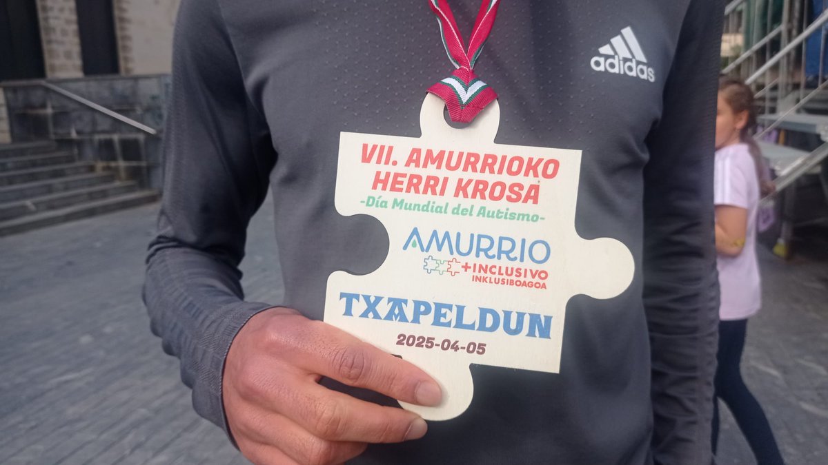 🧩Amurrio se vuelca con el autismo en la Herri Krosa solidaria celebrada el 5 de abril
👏Participaron más de 240 personas recaudando un total de 1.424 euros, que irán destinados a la Confederación Autismo España
ℹ️ labur.eus/r645h4mq