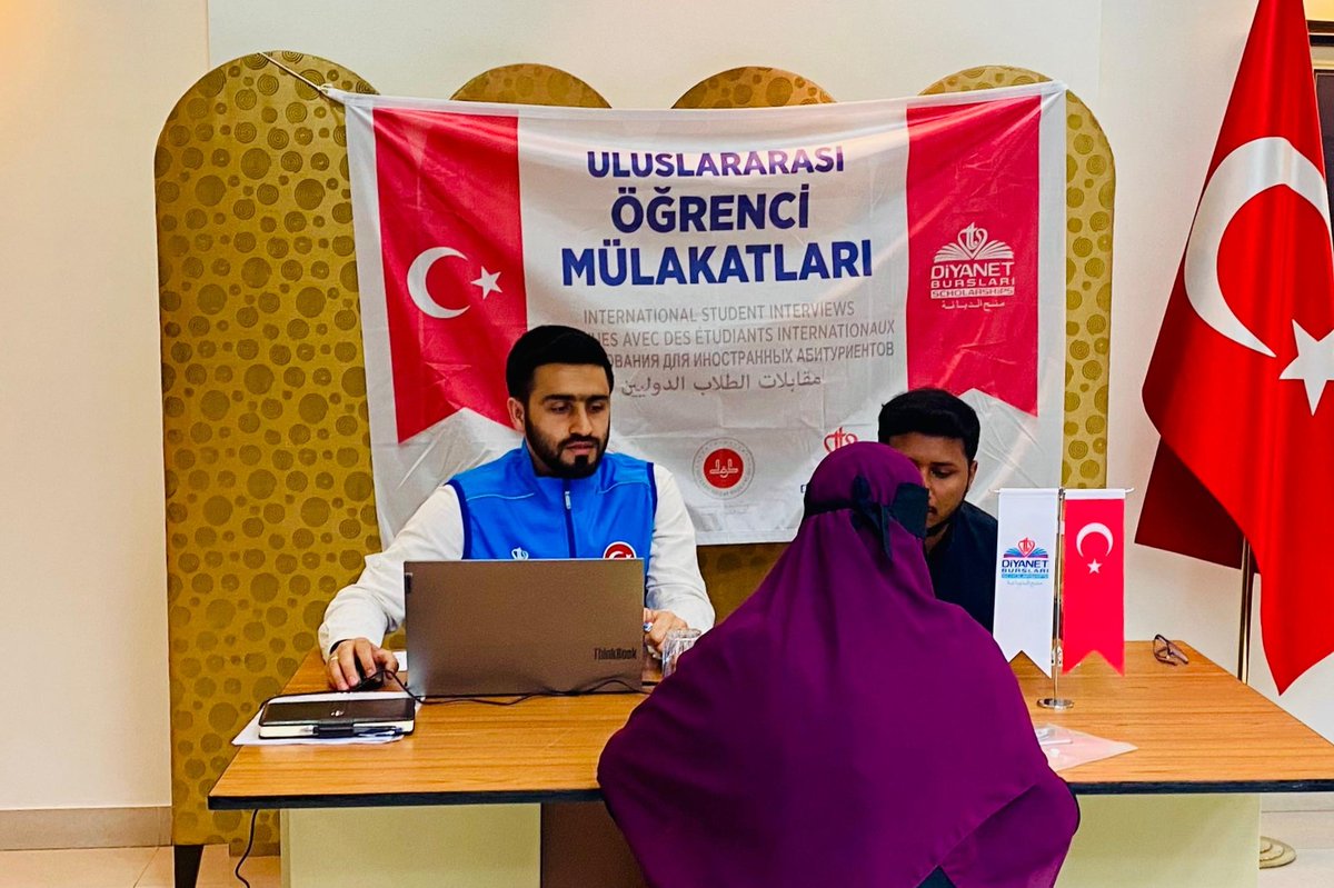 DiyanetVakfi's tweet photo. Diyanet Bursları kapsamında Hindistan ve Sri Lanka’da uluslararası seçme sınavı ve mülakatlarımızı gerçekleştirdik. 

#DiyanetBursları
#EğitimİleDeğişirDünya https://t.co/FWXr0sHrO3