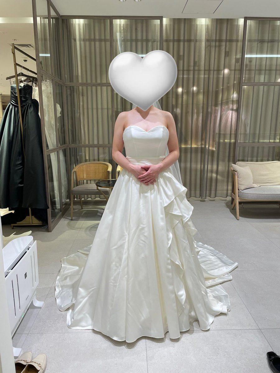 iamchaha_'s tweet photo. 試着してきた👗あと1着着たけど個人的にボツでした。マーメイドも勧められ次着ることに🫶🏻
鬼わがままボディ笑 https://t.co/jojqsyGZMt
