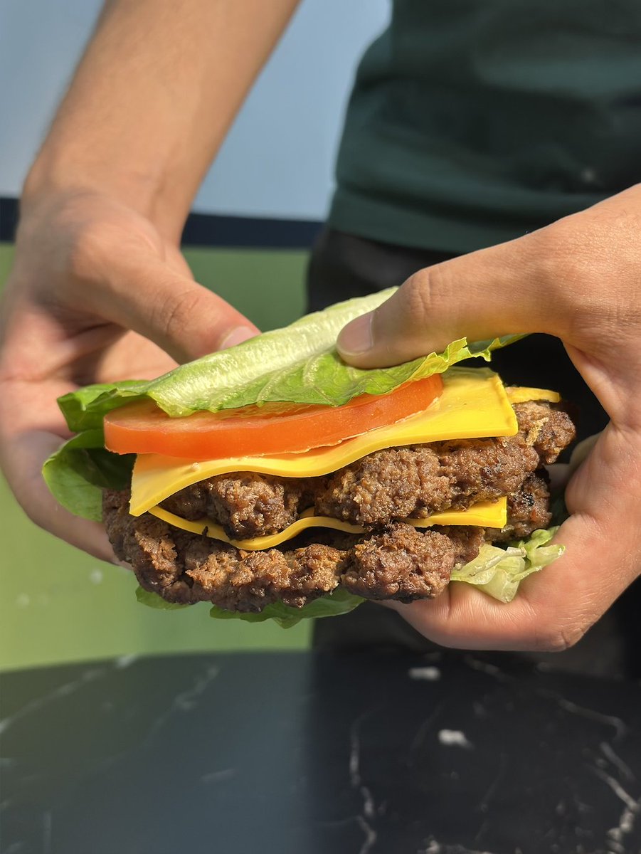 وراء كل بوست فنان ، مصمم عظيييم  😍

البوست                             |                    الاصل