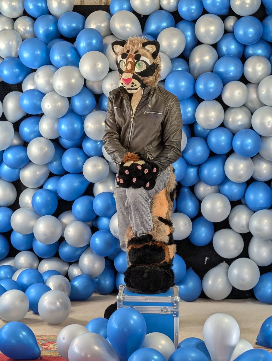 So!

I'm normally quite bad at keeping secrets about things I've been up to, but pleased to reveal Kraken! My OG sona, made by me, with help from <a href="/ShovelSuits/">Shovel (left for bluer skies) ~</a> , <a href="/CaniisFeliidae/">🏳️‍⚧️👑 Shuck ΘΔ 🐺🍉</a> and <a href="/PlayDeadWS/">Play Dead Workshop🔜???</a> !