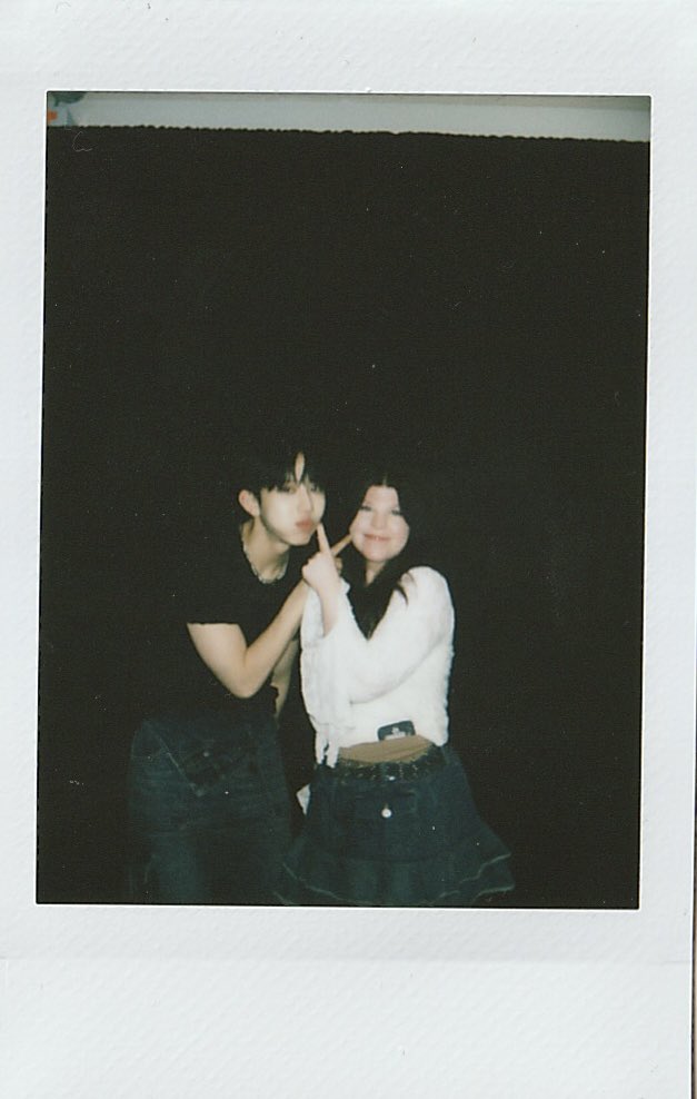 kyrellvalentine's tweet photo. hey so.. what the Hell #8TURN  #8TURN1stWorldTour #YUNGYU https://t.co/tBKpJaG5Jp