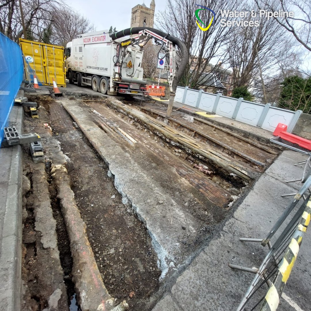 Last week we were on site at a historic cast iron bridge in Edinburgh, using our suction excavator to safely expose key utilities crossing the deck — minimising risk to the structure.

Get in touch:
📞 01324 611 353
📧 admin@waterandpipelineservices.co.uk