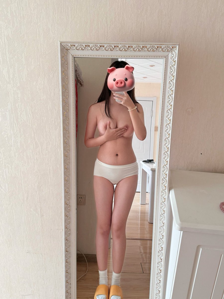 这个镜子照人还挺好看的 https://t.co/AOeM6pXHDu